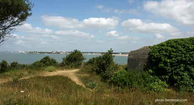 St-Georges-de-Didonne, pointe de Suzac, mur de l'Atlantique