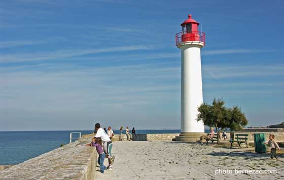 île de Ré, Saint-Martin-de-Ré, la promenade et le phare