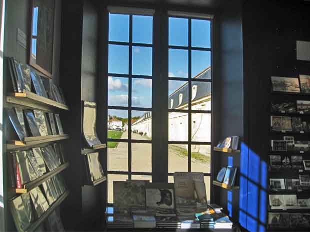 Rochefort, la librairie de la Corderie Royale