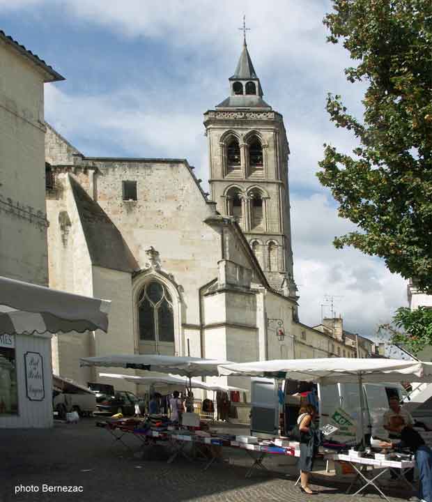 Cognac, l'église Saint-Léger, arrière