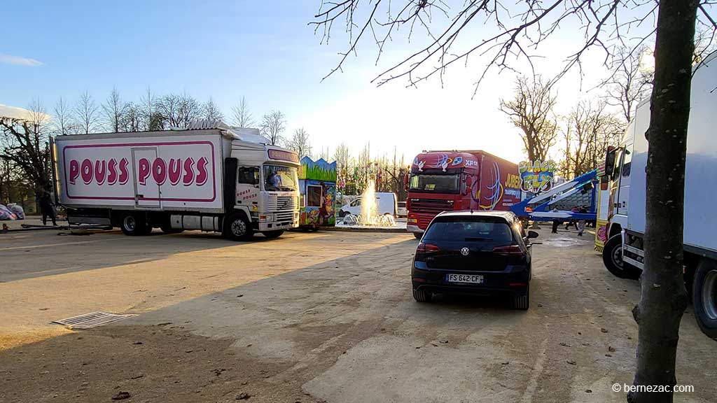 Noël à Poitiers, la Fête Foraine au parc de Blossac