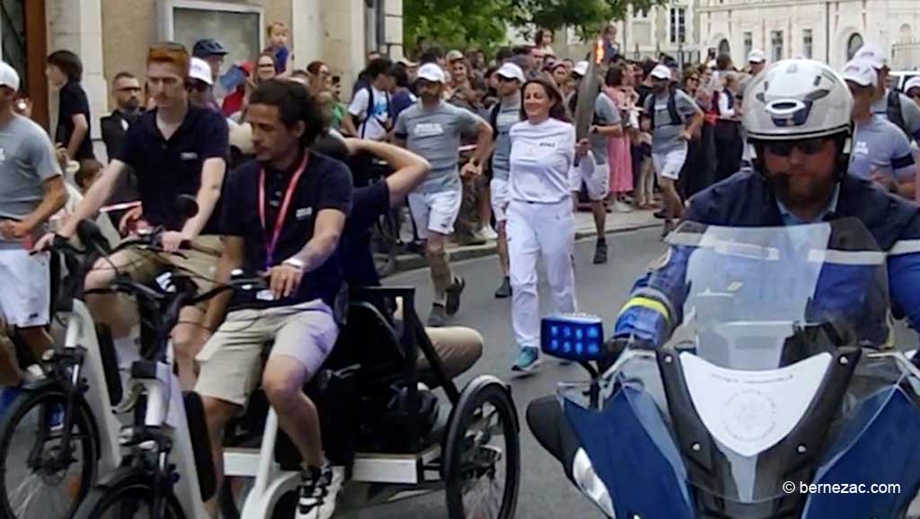 Poitiers,Le village de la Flamme Olympique