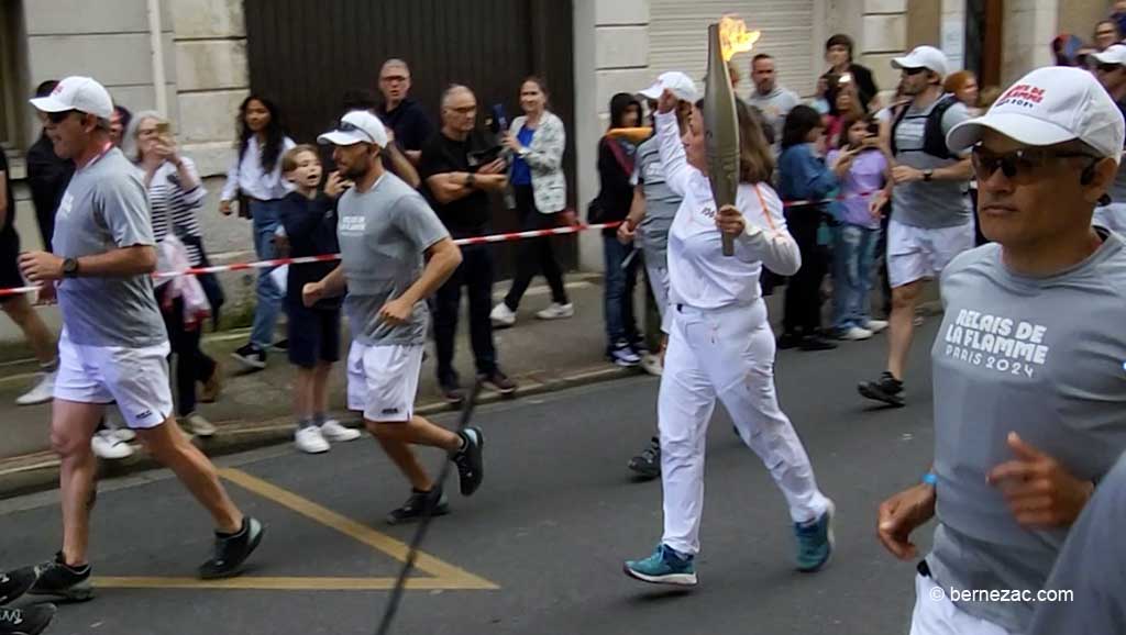 Poitiers,Le village de la Flamme Olympique