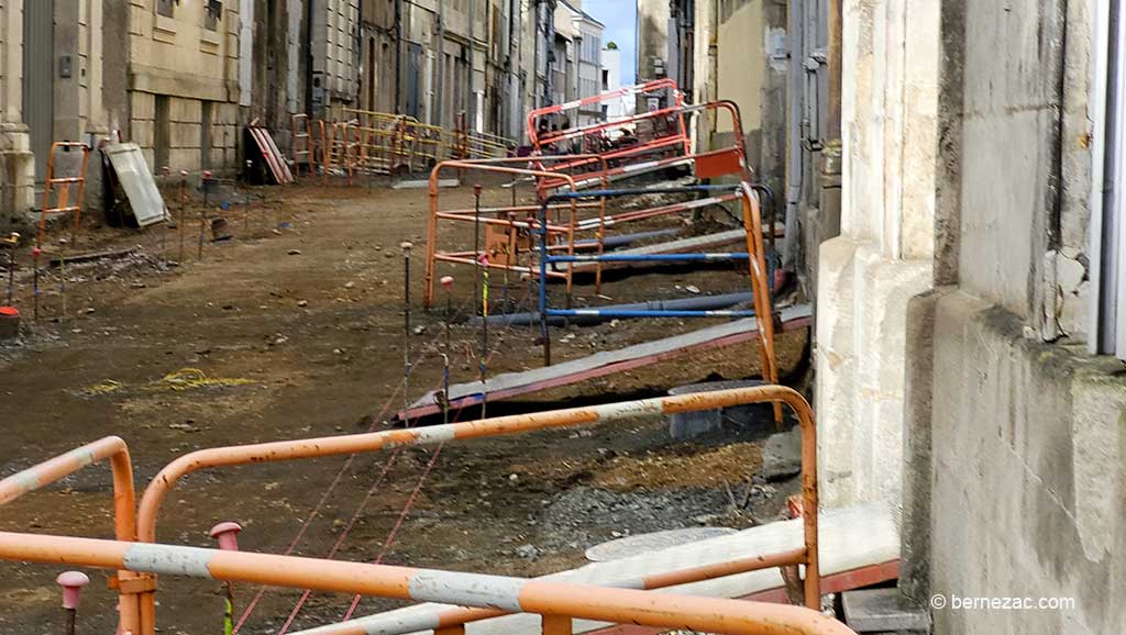 Poitiers rue de la Cathédrale