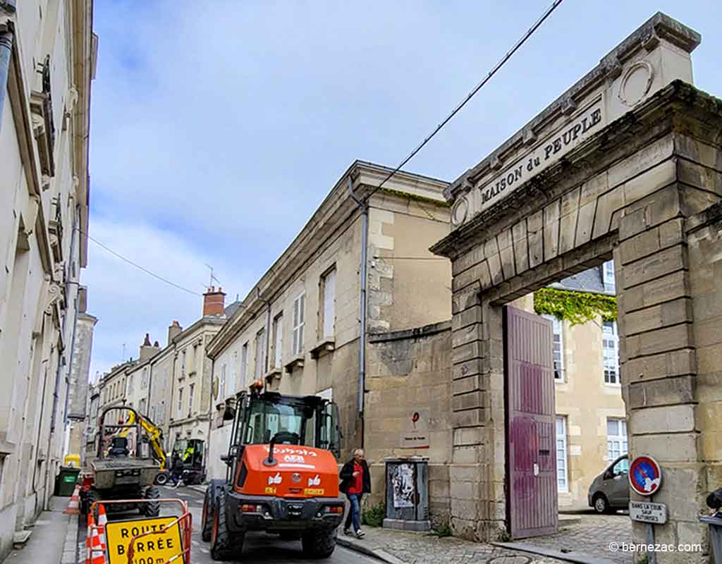 Poitiers rue de la Cathédrale