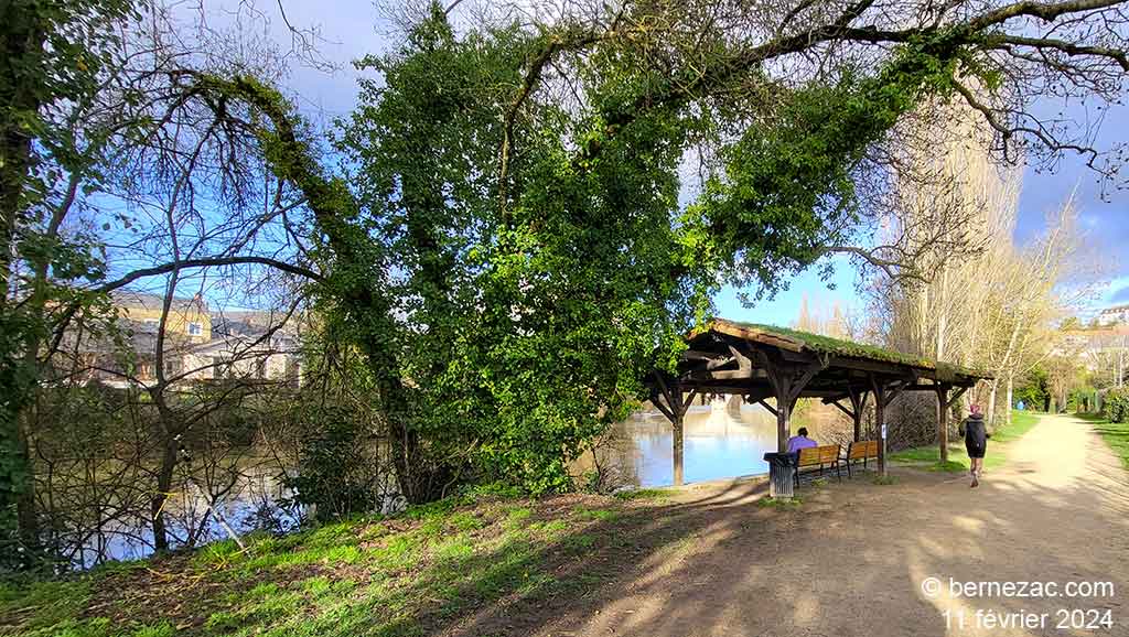 Poitiers, promenade Pasteur, rive droite du Clain