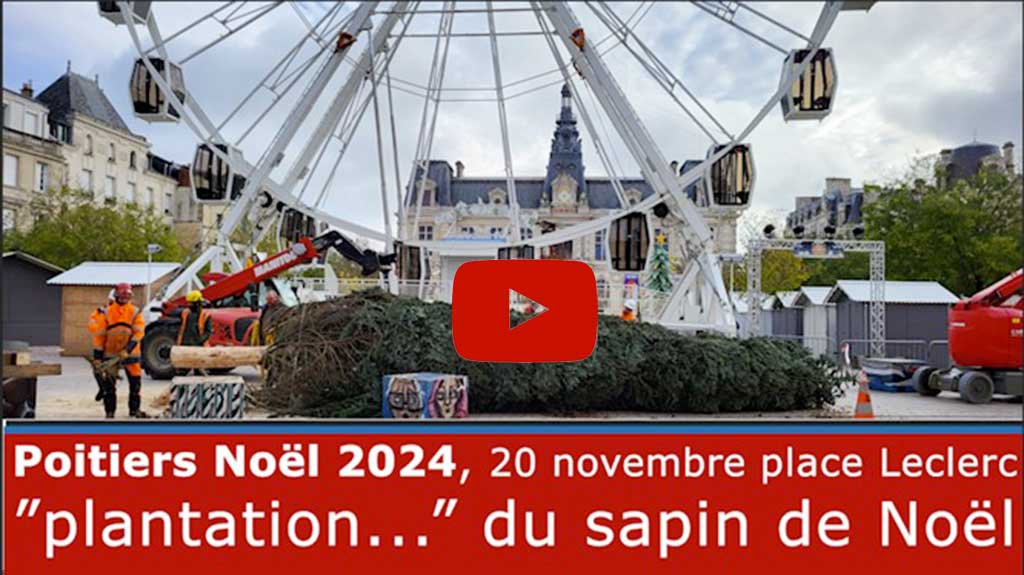 Poitiers noël 2024, le sapin de Noël place Leclerc