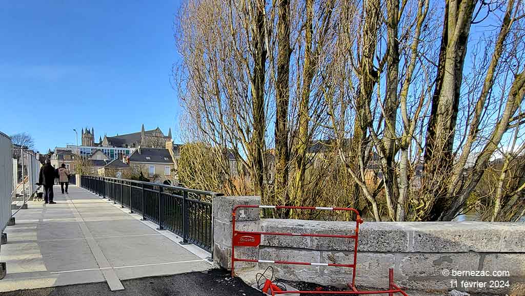 Poitiers, chantier réhabilitation du Pont-Neuf, février 2024