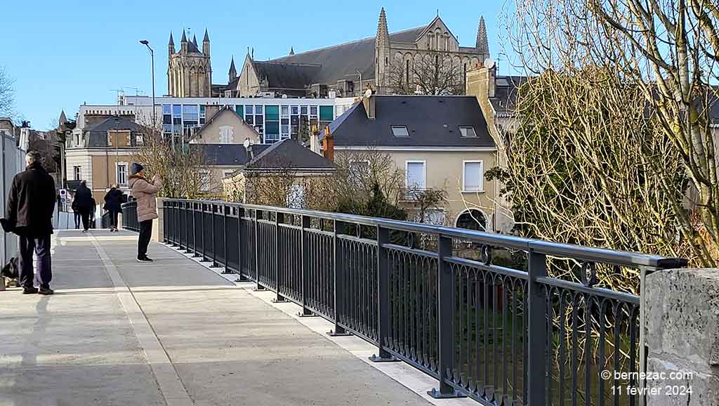 Poitiers, chantier réhabilitation du Pont-Neuf, février 2024