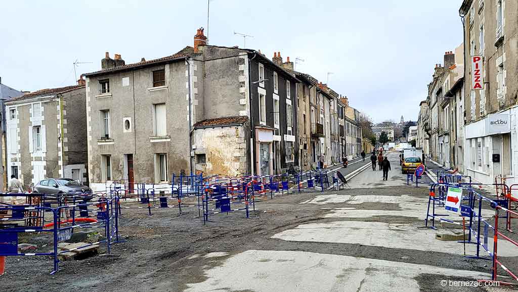 Poitiers, chantier réhabilitation du Pont-Neuf