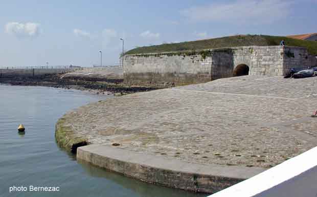 île d'Aix, Fort de la Rade, côté port