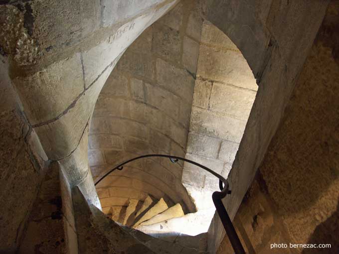 La Rochelle tour St-Nicolas, escalier