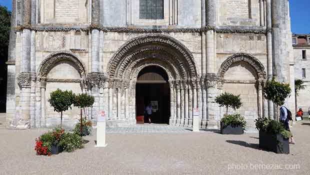 Saintes, Abbaye-aux-Dames